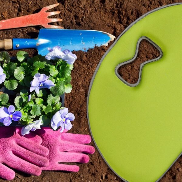 Garden Kneeling Pad with Handle - Image 3